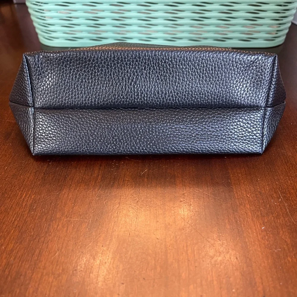 NWOT Sentiment Make Up Bag “The Best Is Yet To Come” - Picture 5 of 6